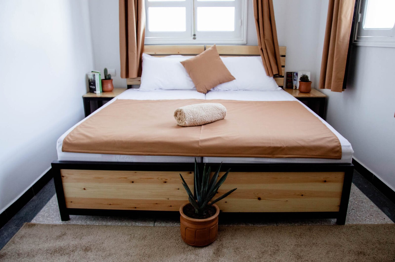 couple bedroom 2023 11 27 05 19 58 utc.jpg